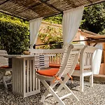 Monolocale Casenuove Con Giardino * Castiglioncello